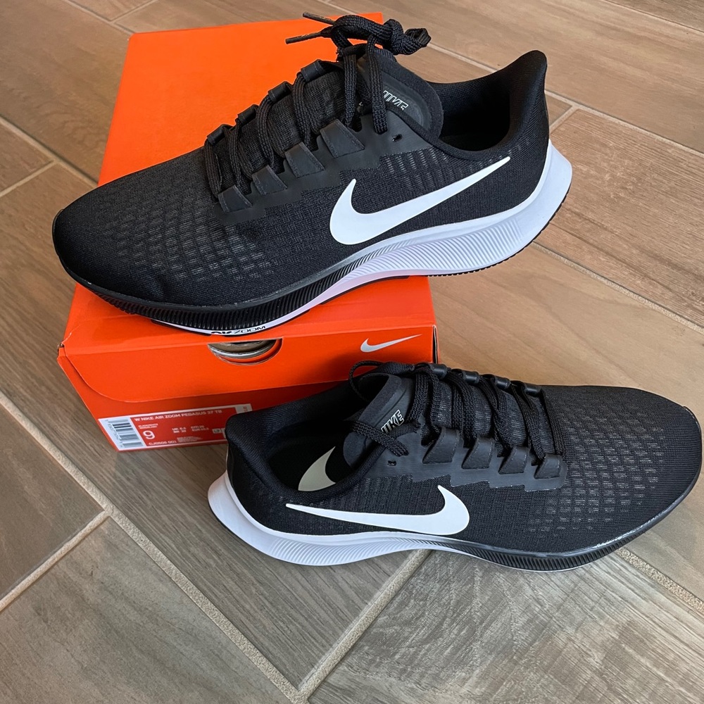 Woman’s Nike Air Zoom Pegasus 37 TB